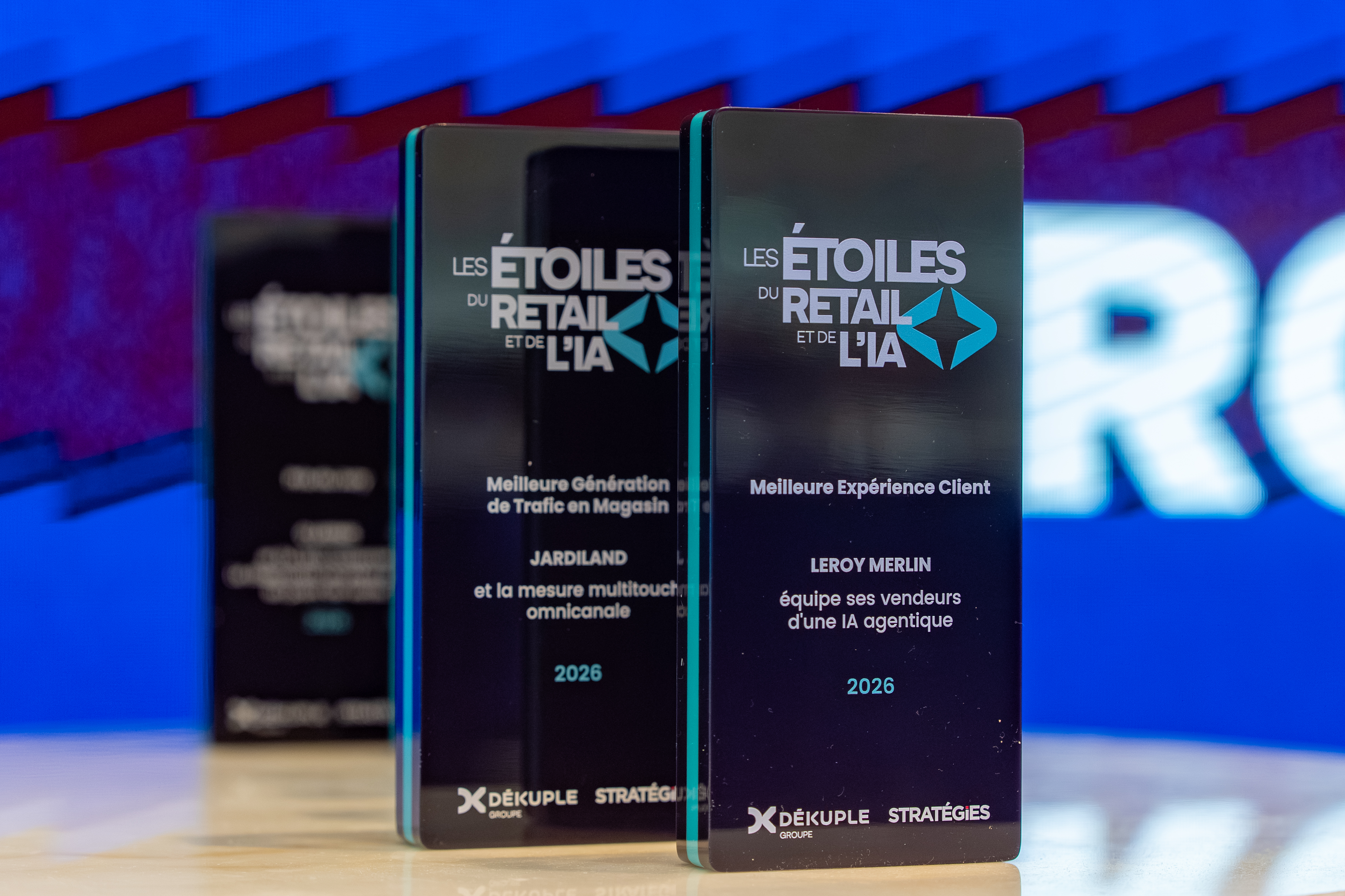 Les « Étoiles du Retail et de l’IA », prix créé par le Groupe Dékuple et Stratégies en 2025, revient pour une deuxième édition. Le prix récompense les dispositifs les plus innovants imaginés par les enseignes du retail en matière d’expérience client, de valorisation de la data, d’activation commerciale ou d'utilisation de l’IA.